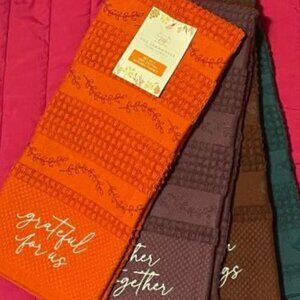 NEW / NWT & HTF ~ 4 PACK SET OF FARMHOUSE COUNTRY KITCHEN TOWELS RACHEL ASHWELL